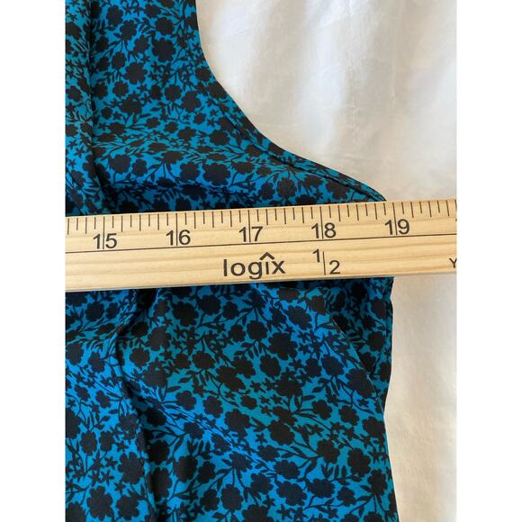 Three Eighty Two - Picture 4 of 6